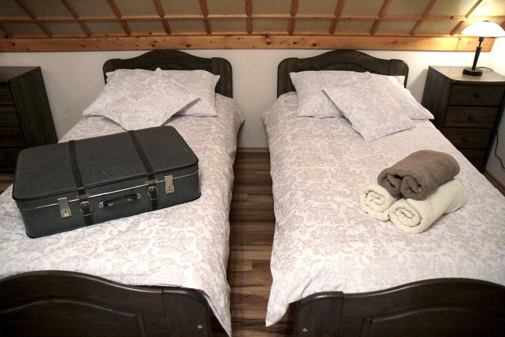 Patkoszeg Vendeghaz Hotel Kaposfo ห้อง รูปภาพ