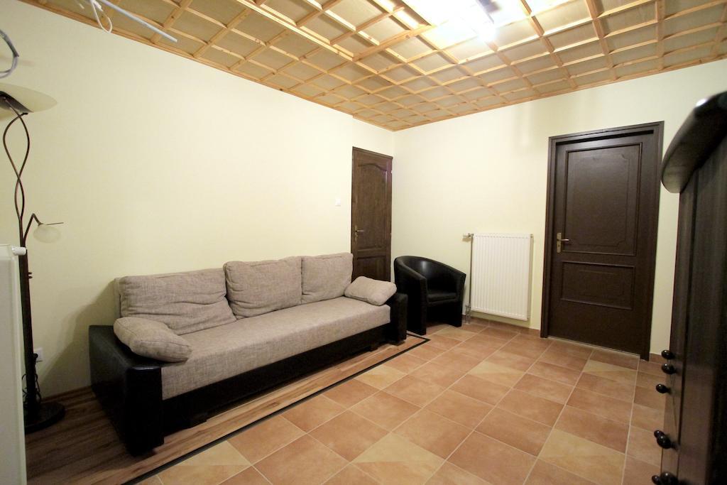 Patkoszeg Vendeghaz Hotel Kaposfo ภายนอก รูปภาพ
