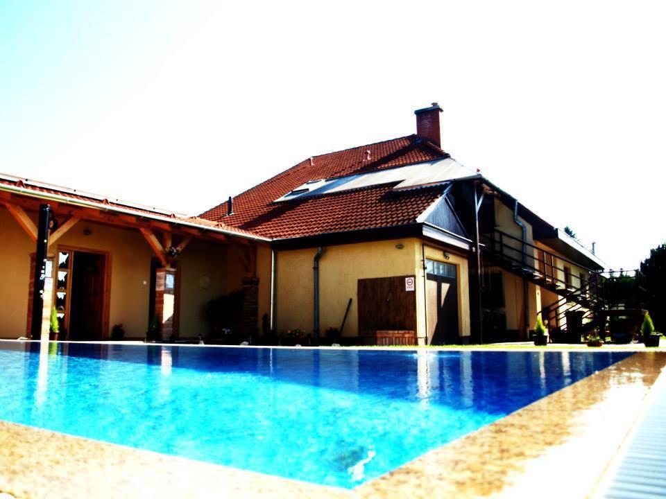 Patkoszeg Vendeghaz Hotel Kaposfo ภายนอก รูปภาพ